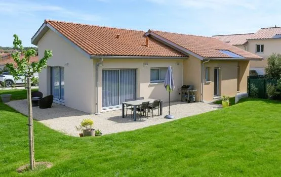 MAISON PLAIN PIED TRADITIONNELLE-ROANNE